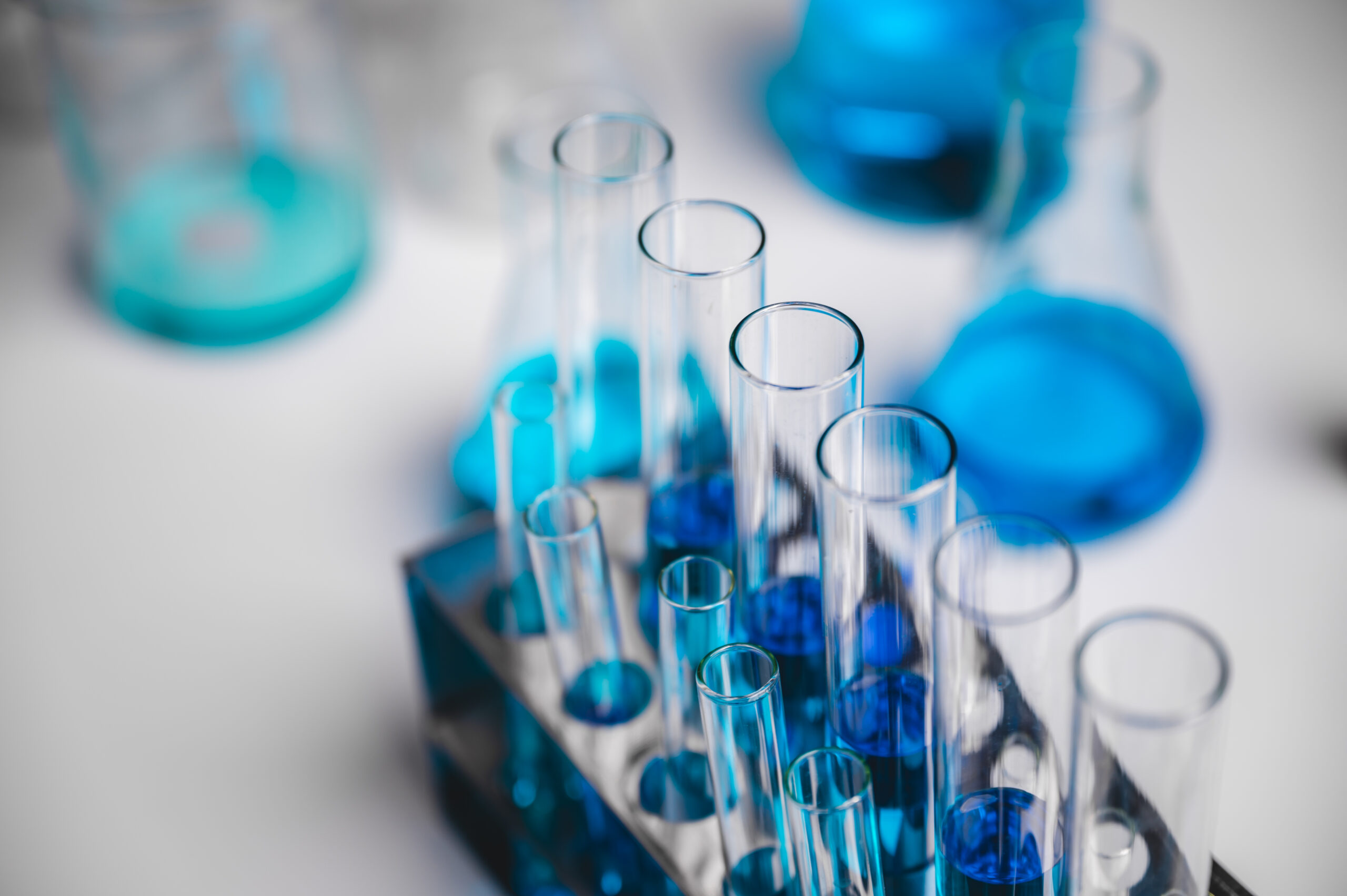 Health care researchers working in medicals science technology research laboratory, Health care researchers working in life science laboratory