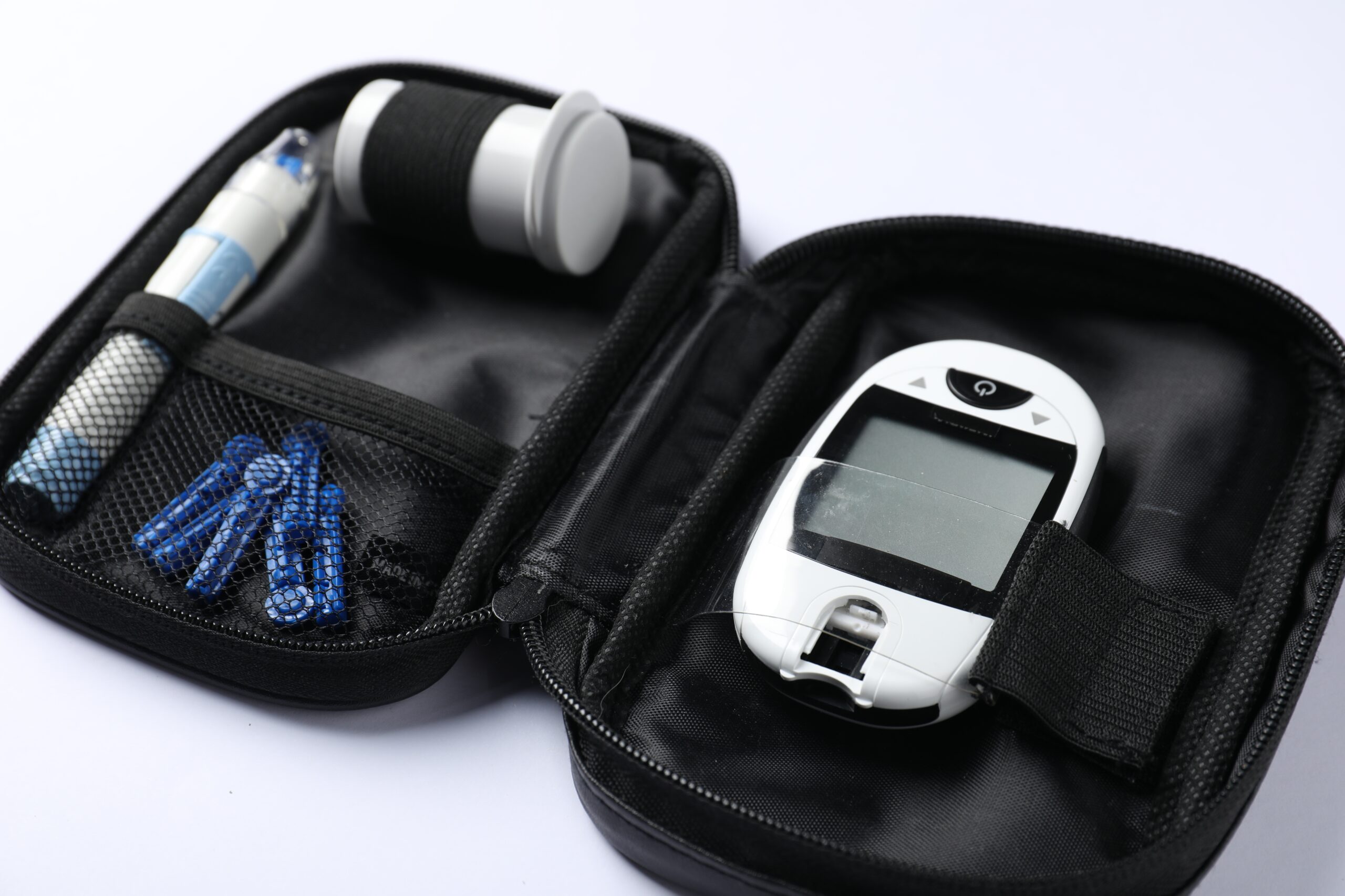 blood-glucose-monitoring-kit-with-glucometer-and-l-2026-05-12-15-09-02-utc
